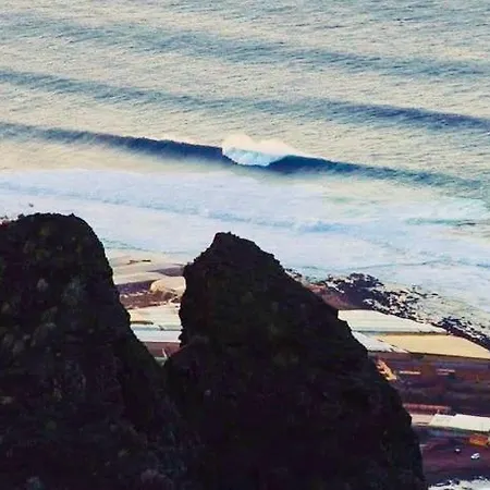 Waves Views Apartman *